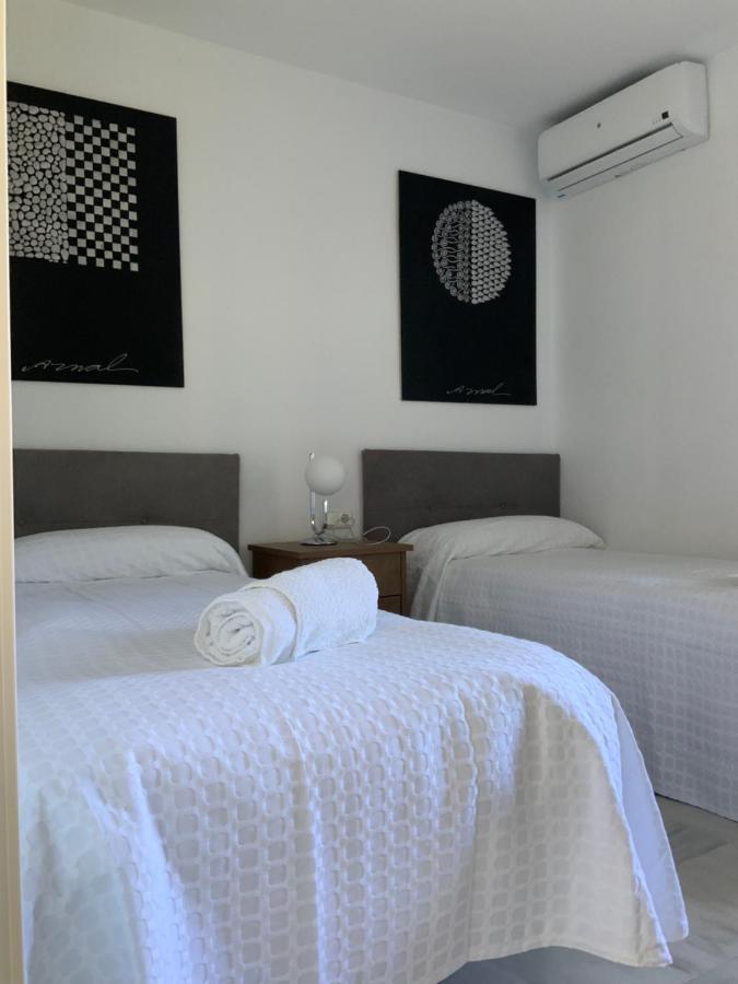 Miraflores Tres Piscinas Cerca Del Mar - Albamar Apartment *