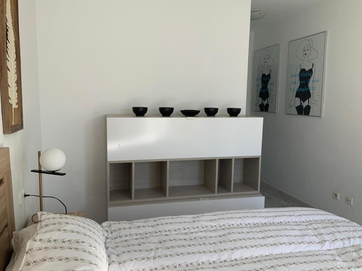 Miraflores Tres Piscinas Cerca Del Mar - Albamar Apartment